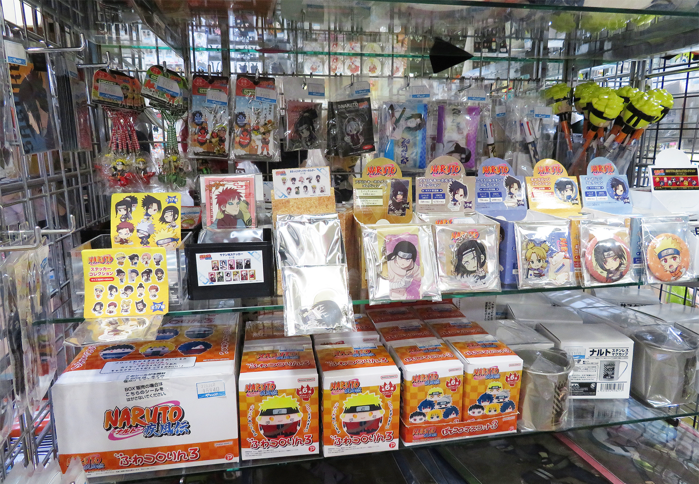 Images of NARUTO merchandise sold at YAMASHIROYA1